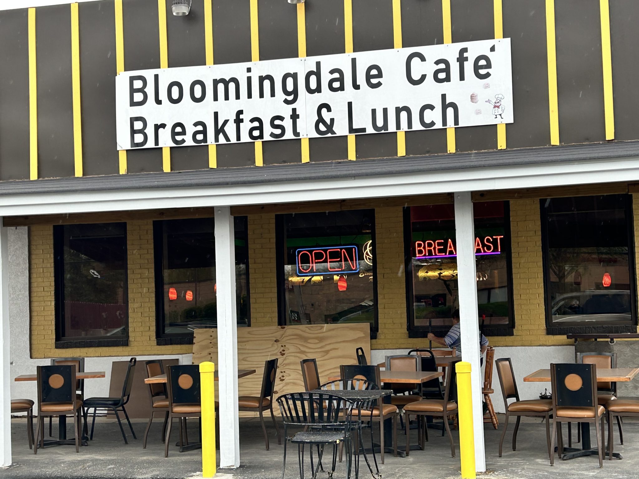Rio Lindo Bloomingdale: Thriving Community Spotlight - f1uuawc